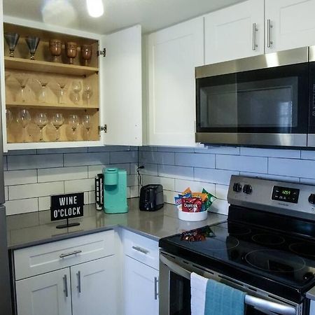 2 Bedroom Minutes From Las Vegas Strip And Airport Exterior photo